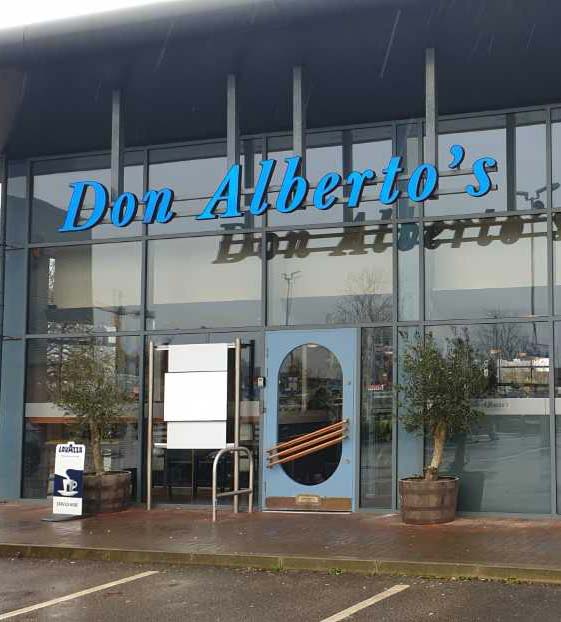 signgear, shop signs, signage, stockport, greater manchester, north west, printing, vinyl printing